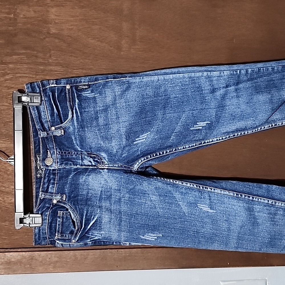 Silver Jeans - Picture 2 of 3